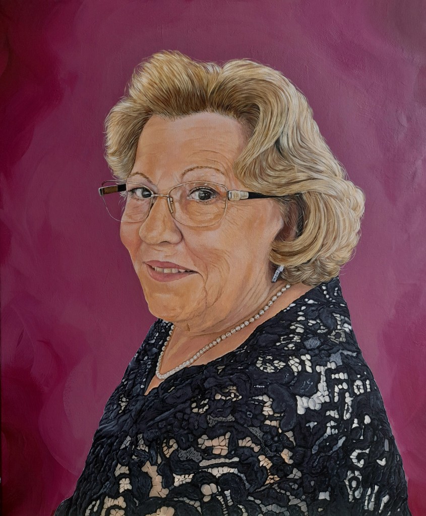 realistic painting of a blonde lady, half-length, with glasses and a floral lace top
